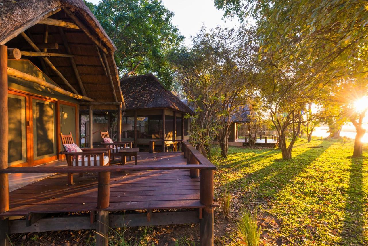 Royal Zambezi Lodge Mafuta Exteriör bild